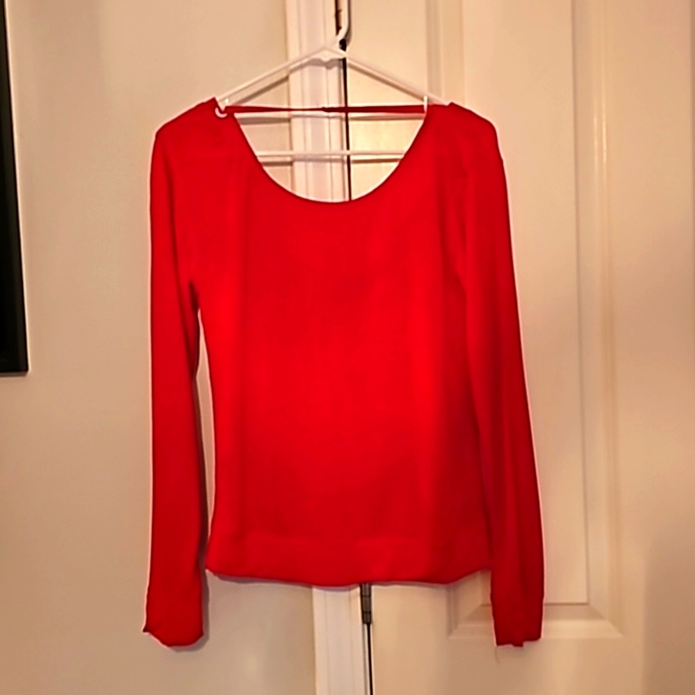 Light weight long red sleeve shirt